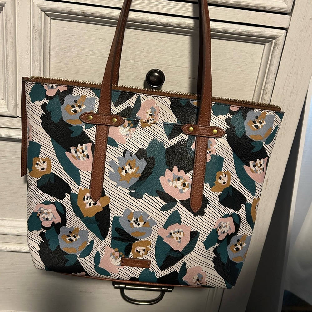 Fossil Floral Patterned Tote Bag with Brown Handles